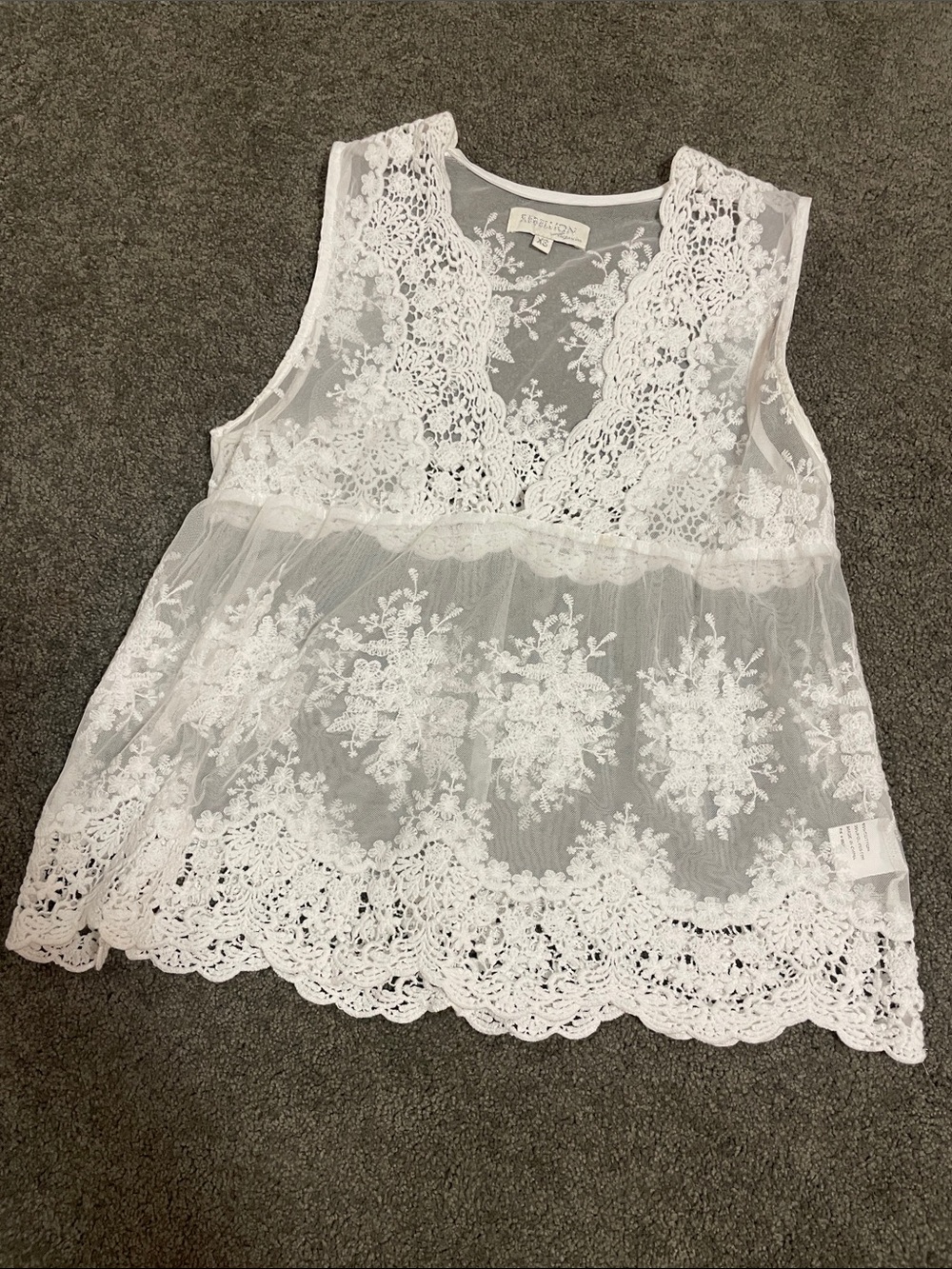 Rebellion XS White Lace Sleeveless Top